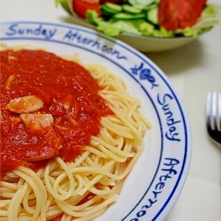 にんにくとベーコンのピリ辛トマトソーススパゲッティ